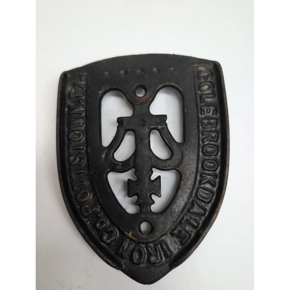 Cast Iron Trivet Colebrookdale Iron Co. Pottstown PA Cross Crown